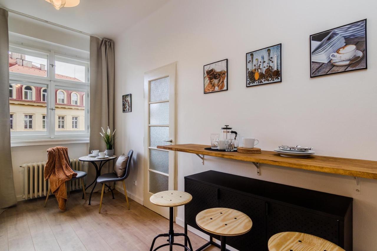 Apt In Prague Charles Bridge 1Km By Michal&Friends Praga Exterior foto