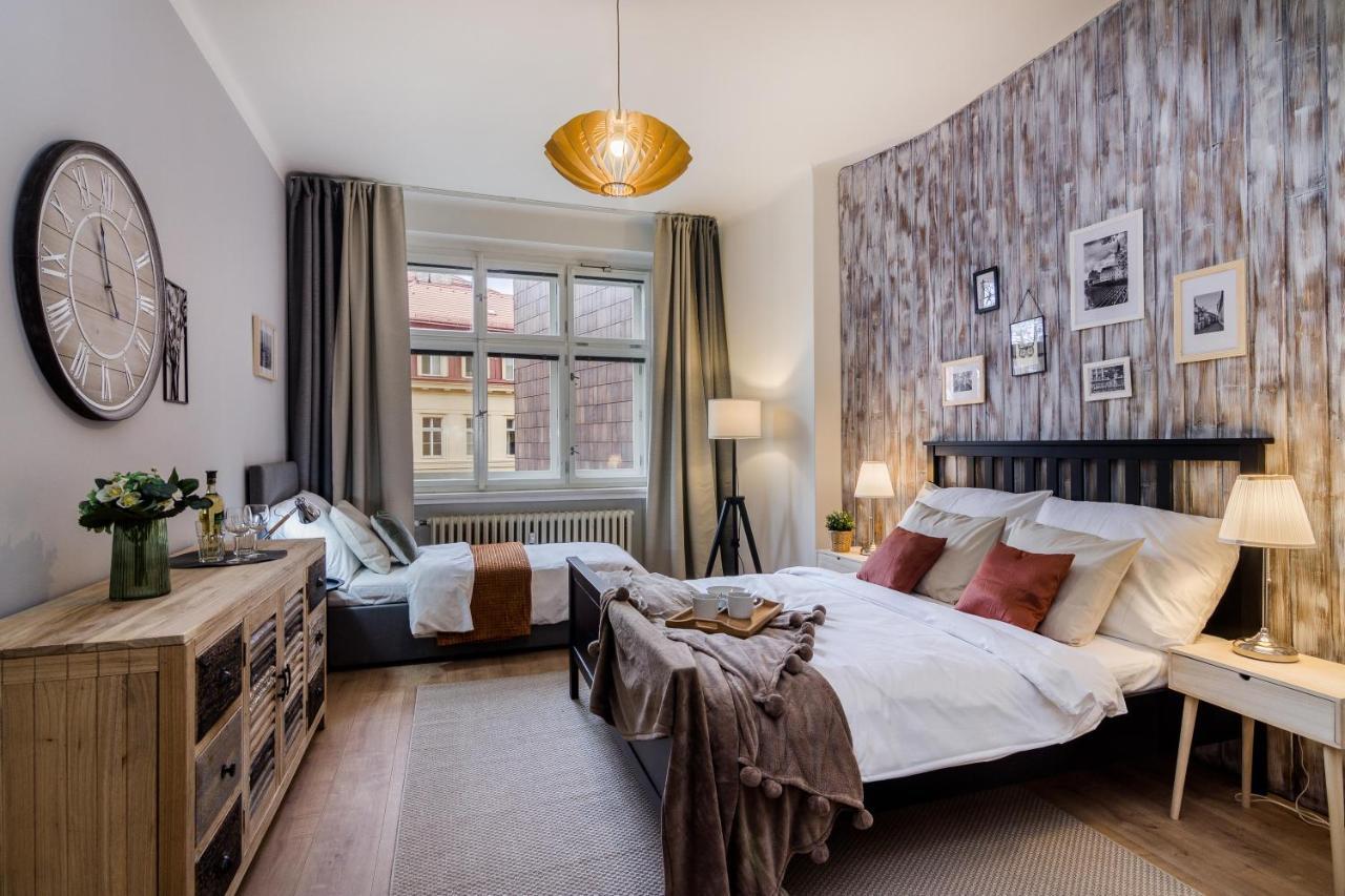 Apt In Prague Charles Bridge 1Km By Michal&Friends Praga Exterior foto