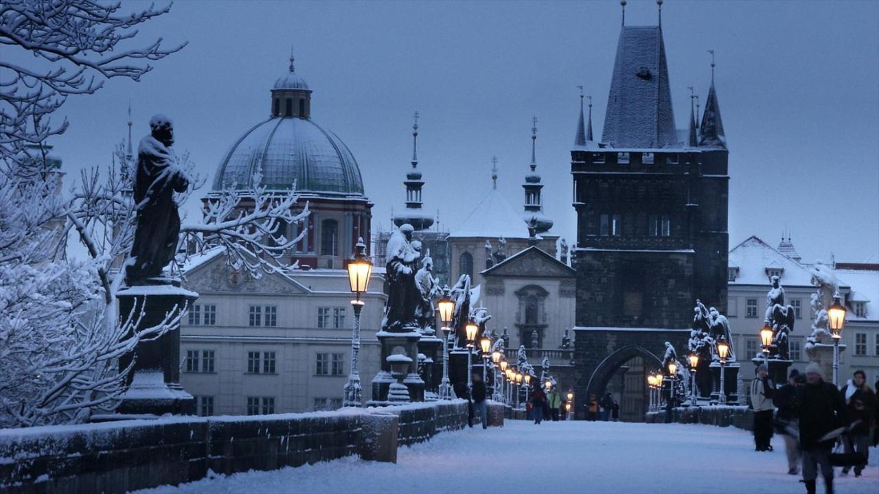 Apt In Prague Charles Bridge 1Km By Michal&Friends Praga Exterior foto